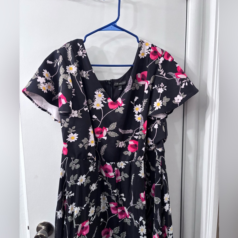Black Dress with Pink and White Floral Design - Picture 5 of 8